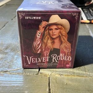 Miranda lambert velvet rodeo perfume